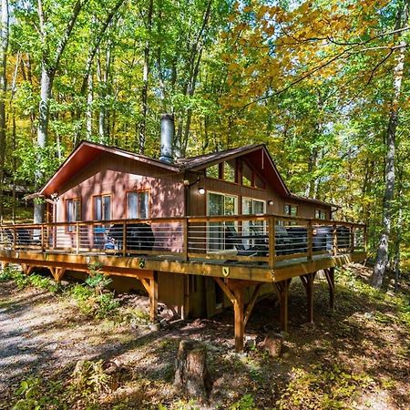 Chalet W Hot Tub, Large Deck, Grill, & Fast Wifi بيركلي سبرينغز المظهر الخارجي الصورة