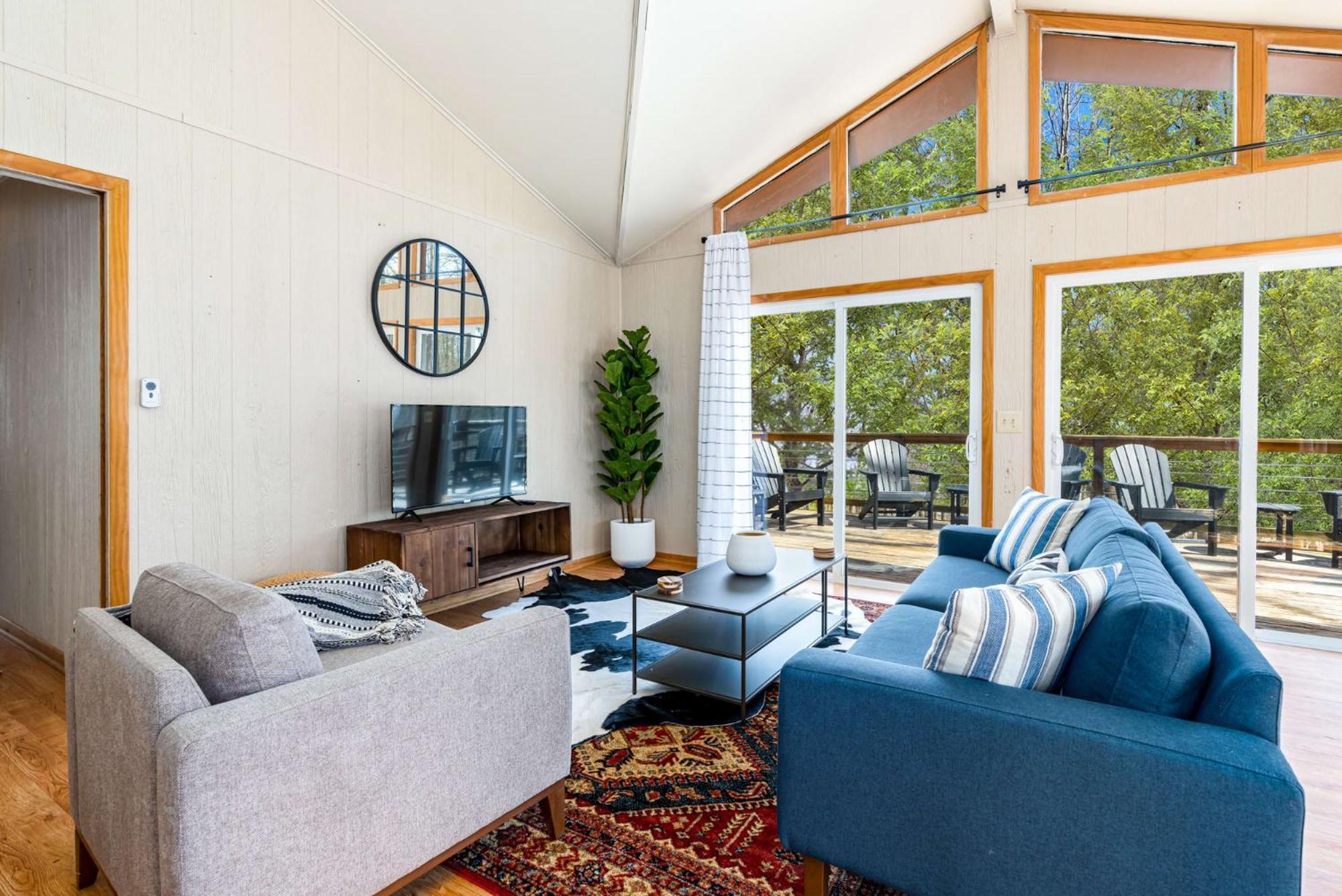 Chalet W Hot Tub, Large Deck, Grill, & Fast Wifi بيركلي سبرينغز المظهر الخارجي الصورة